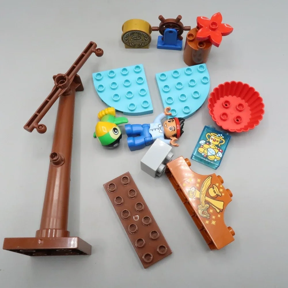 Lego Dulpo Jake & The Neverland Pirates Skully Parrot Jake Mini Figures lot